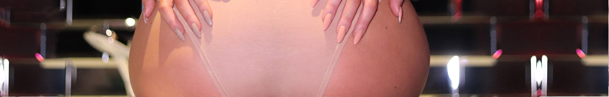 <span class="selima">Get</span> NAKED