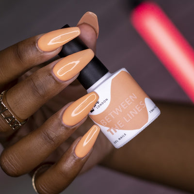 Between The Lines Gel Polish 7.5ml - 2AM LONDON
